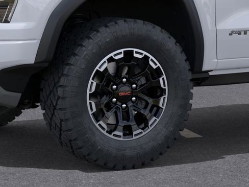 New 2026 GMC Canyon AT4 w/ Technology Plus Package AWD/4WD image 9
