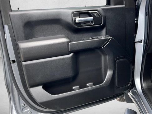 Used 2021 Chevrolet Silverado 1500 Custom RWD image 17