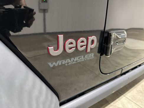 Used 2020 Jeep Wrangler Unlimited Rubicon image 26