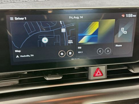 Used 2025 Kia Carnival FWD image 21