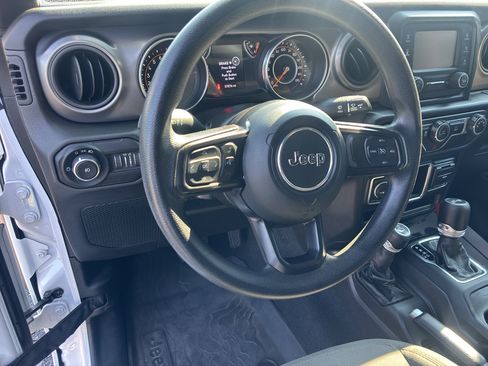 Used 2021 Jeep Wrangler Unlimited Sport AWD/4WD image 14