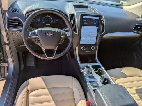 Used 2022 Ford Edge SEL image 12