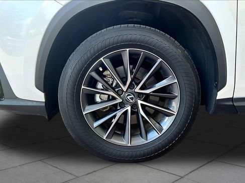 Used 2022 Lexus NX 250 FWD w/ Towing Package (2000 Lbs) image 9
