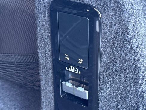 Certified 2025 Land Rover Range Rover Sport Dynamic SE image 7