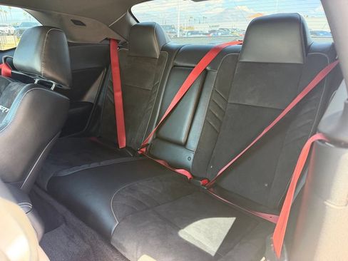 Used 2019 Dodge Challenger SRT Hellcat w/ Widebody Package RWD image 4