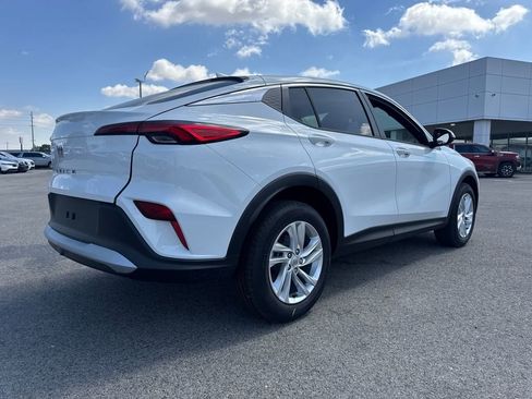 New 2026 Buick Envista Preferred image 7