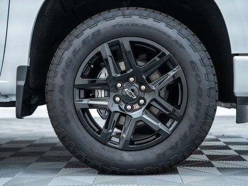 New 2025 Chevrolet Silverado 1500 RST AWD/4WD image 18