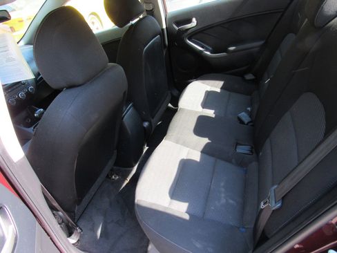 Used 2017 Kia Forte LX FWD image 8