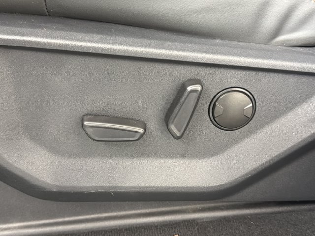 Used 2025 Ford Expedition Active RWD image 16