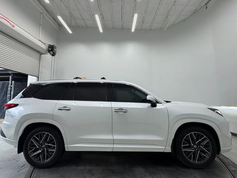 Used 2025 Lexus TX 350 AWD image 14
