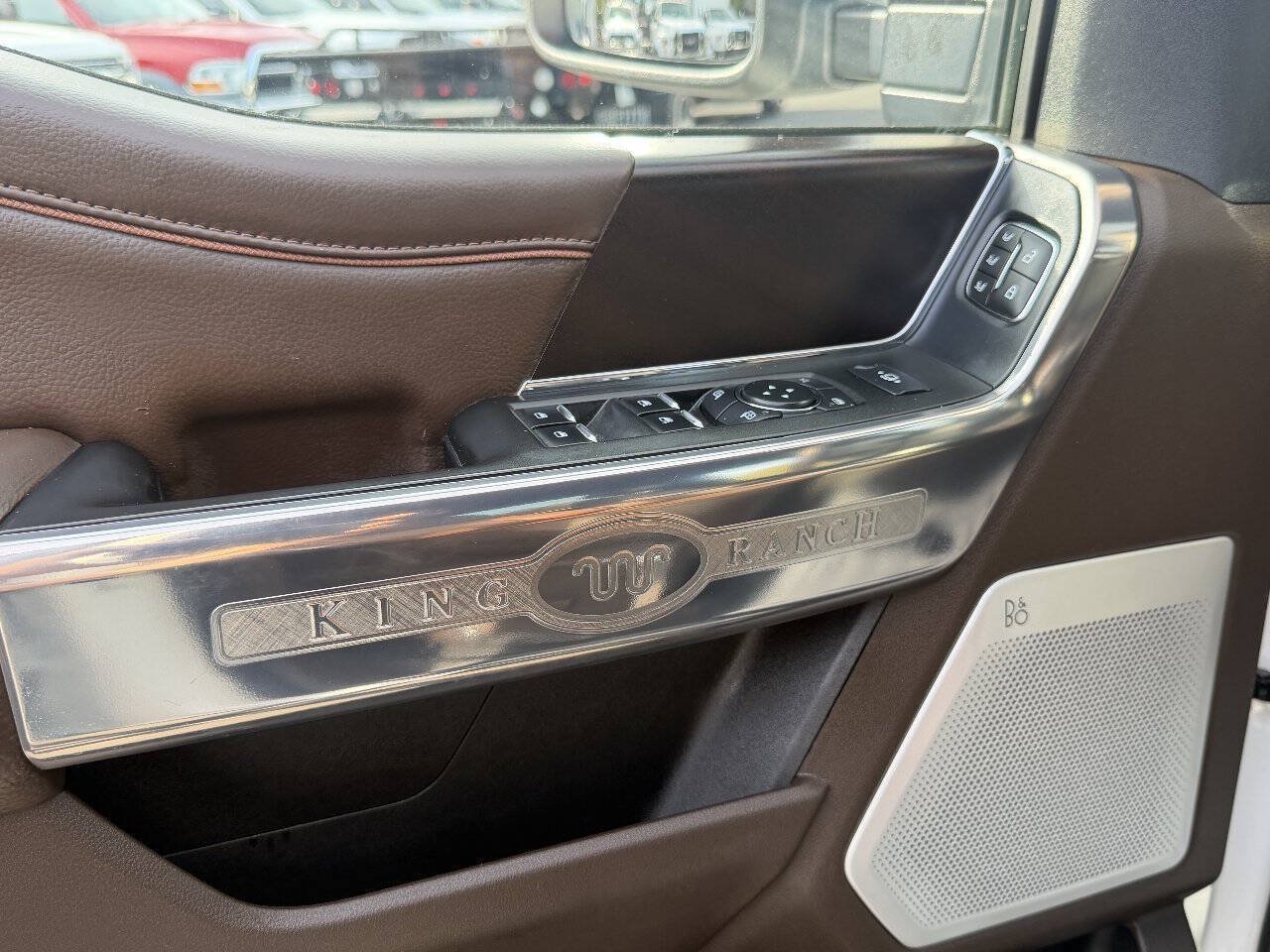 Used 2025 Ford F450 King Ranch w/ Chrome Package AWD/4WD image 34