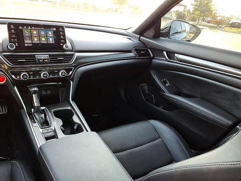 Used 2022 Honda Accord Sport image 21