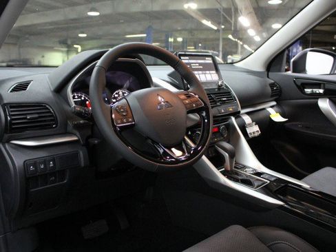 New 2026 Mitsubishi Eclipse Cross SE image 5