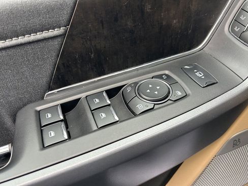 Used 2023 Ford F250 Lariat w/ Chrome Package image 64