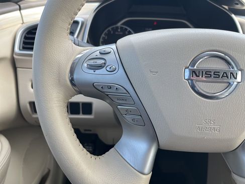 Used 2017 Nissan Murano SV image 59