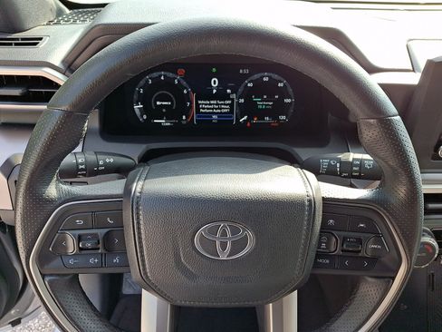 Certified 2025 Toyota 4Runner TRD Off-Road AWD/4WD image 19