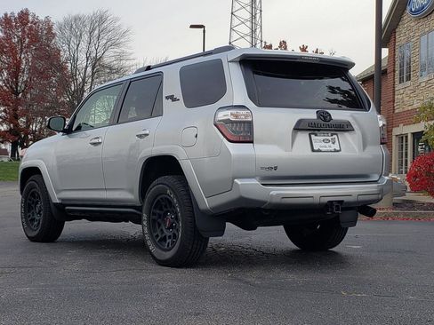 Used 2023 Toyota 4Runner TRD Off-Road Premium image 4