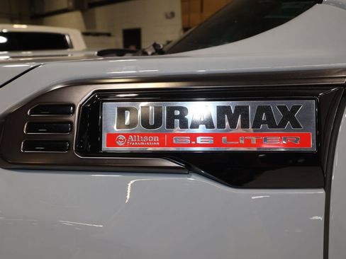 Used 2024 GMC Sierra 2500 AT4X AWD/4WD image 37