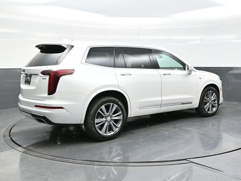 Used 2020 Cadillac XT6 Premium Luxury image 7