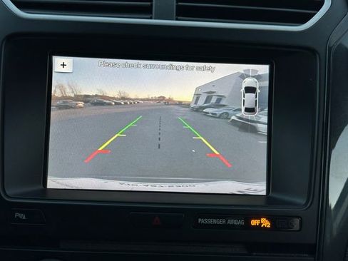 Used 2018 Ford Explorer XLT w/ Equipment Group 202A image 21