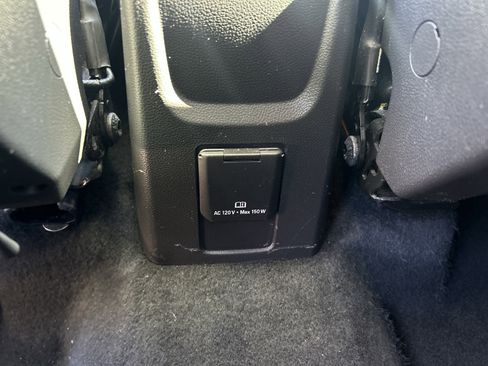 Used 2021 Buick Encore Preferred w/ Safety Package II image 19