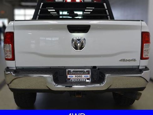 Used 2022 RAM 2500 Tradesman w/ Chrome Appearance Group AWD/4WD image 5