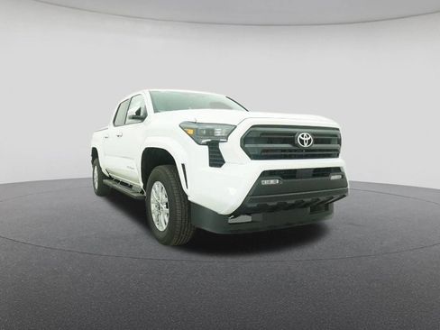 New 2025 Toyota Tacoma SR5 image 30