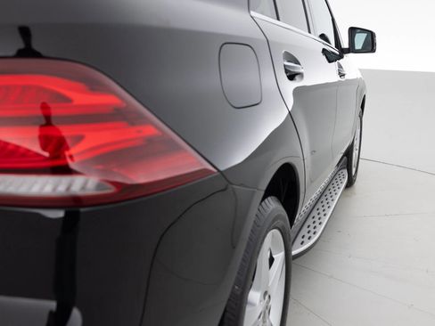 Used 2019 Mercedes-Benz GLE 400 4MATIC image 14