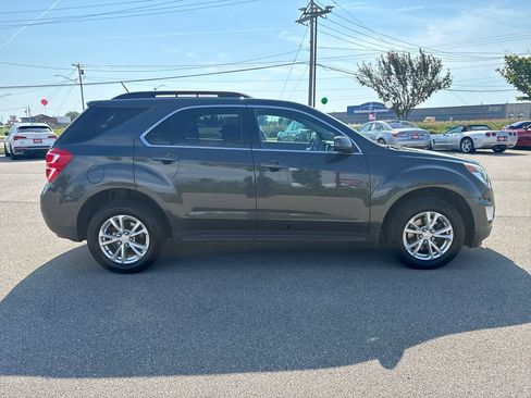 Used 2017 Chevrolet Equinox LT w/ Convenience Package AWD/4WD image 7