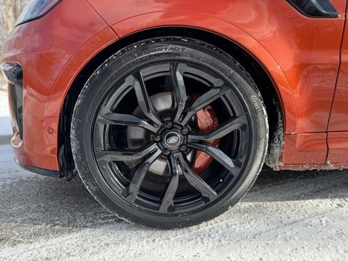 Used 2022 Land Rover Range Rover Sport SVR Carbon Edition image 2