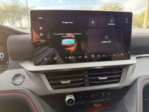 Used 2025 Ford Explorer ST-Line w/ ST-Line Street Pack image 18