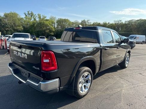 Used 2025 RAM 1500 Big Horn AWD/4WD image 10