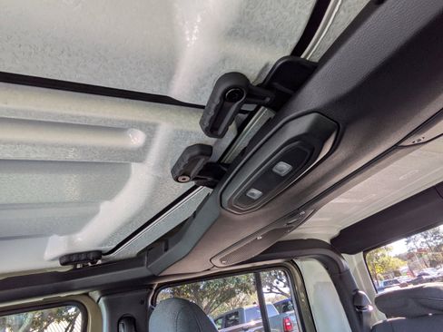 New 2026 Jeep Gladiator Sport image 22