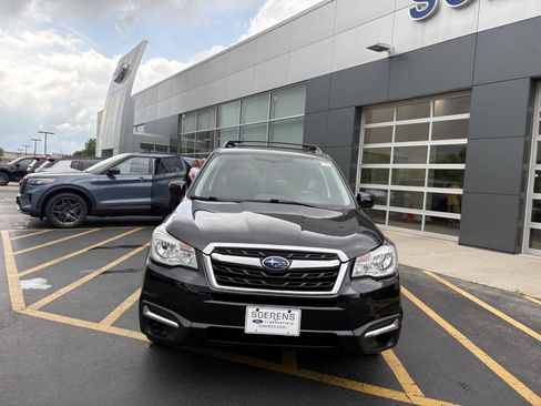 Used 2017 Subaru Forester 2.5i Premium w/ Protection Package #1 AWD/4WD image 2