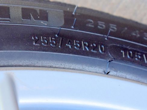 Used 2018 Alfa Romeo Stelvio Ti Sport image 41