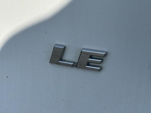 Used 2023 Toyota RAV4 LE FWD image 10