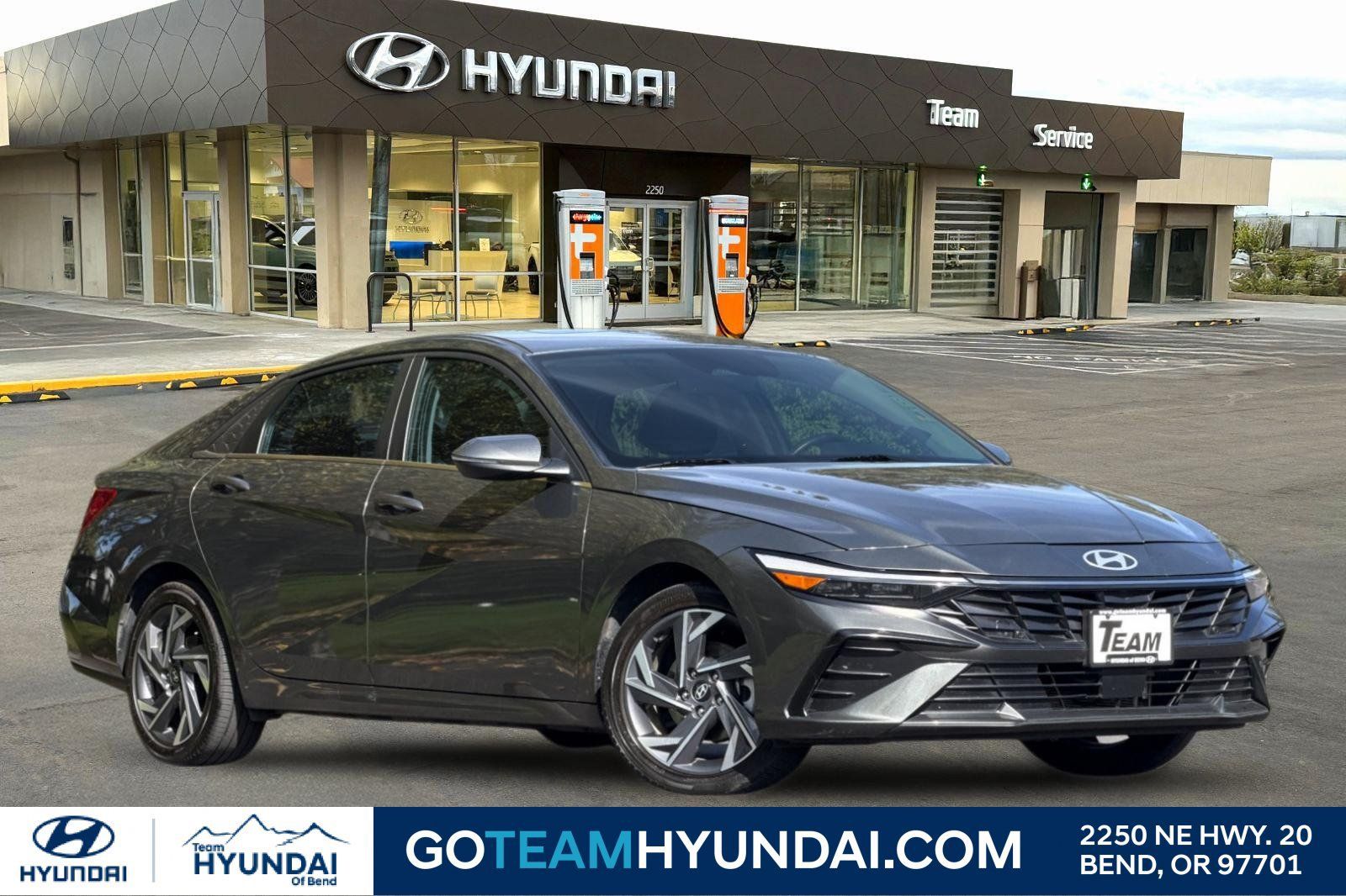 Used 2024 Hyundai Elantra Limited FWD image 1