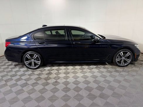 Used 2016 BMW 750i xDrive image 8