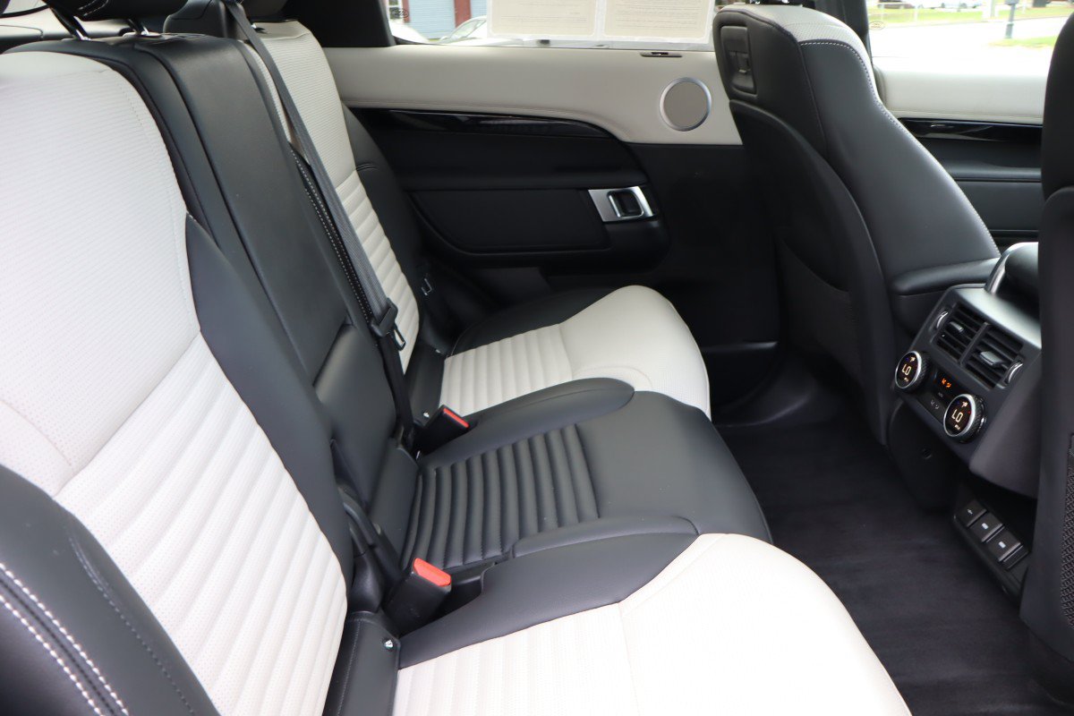 Used 2023 Land Rover Discovery S R-Dynamic AWD/4WD image 20