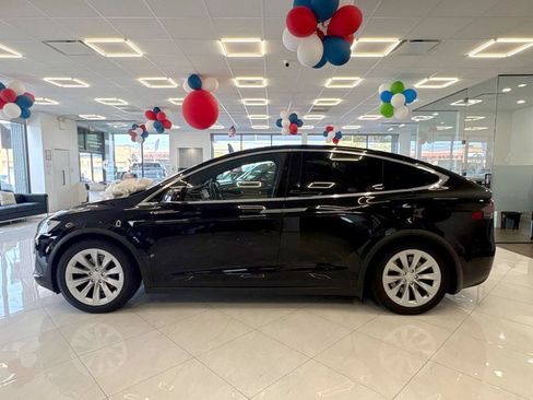 Used 2020 Tesla Model X AWD/4WD image 4
