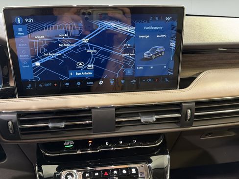 Used 2024 Lincoln Corsair Reserve FWD image 17