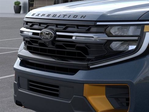 New 2025 Ford Expedition Tremor image 17
