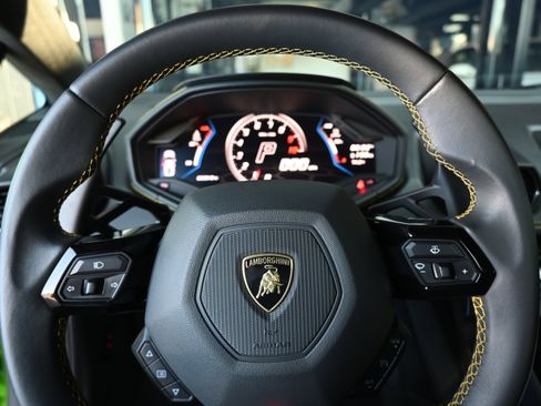 Used 2021 Lamborghini Huracan EVO RWD image 54