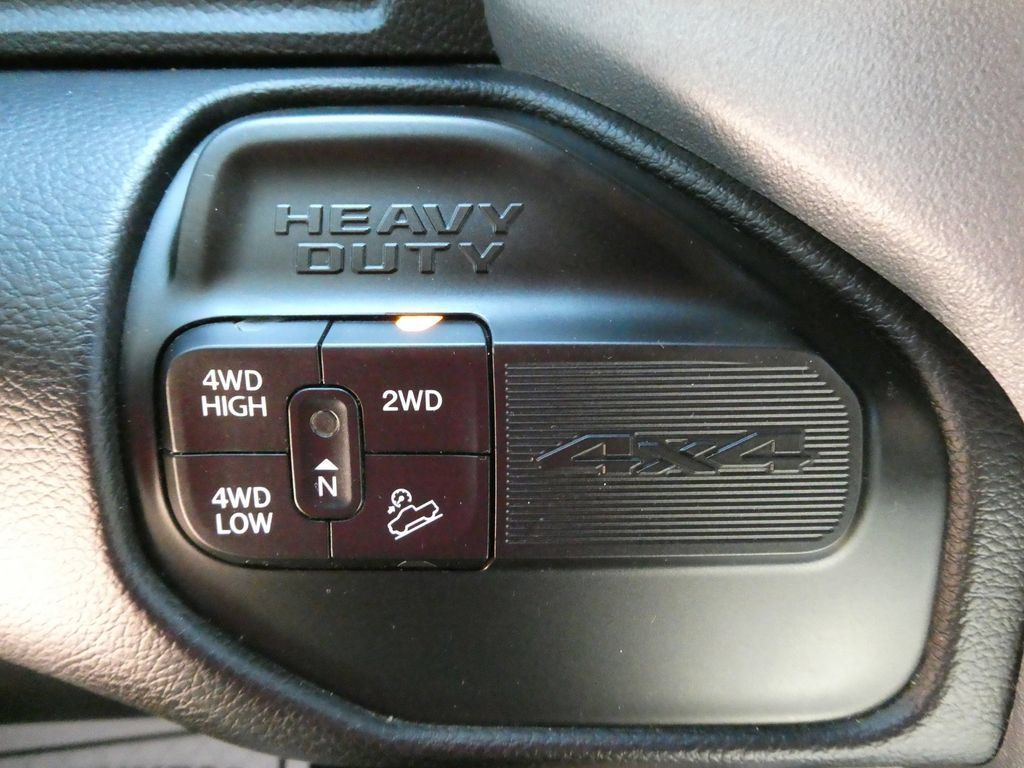 Used 2024 RAM 2500 Big Horn w/ Off Road Package AWD/4WD image 26