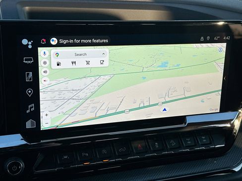 Used 2025 Chevrolet Silverado 1500 ZR2 image 17