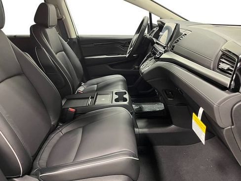 New 2026 Honda Odyssey Touring image 27
