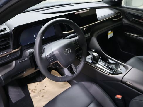 New 2026 Toyota Crown Nightshade image 28