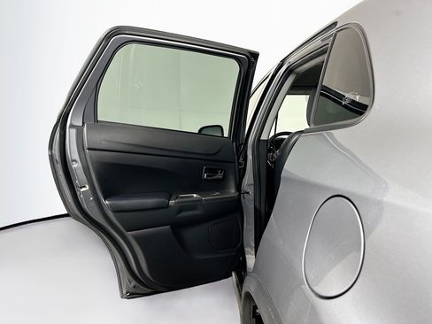 Used 2024 Mitsubishi Outlander Sport AWD image 25