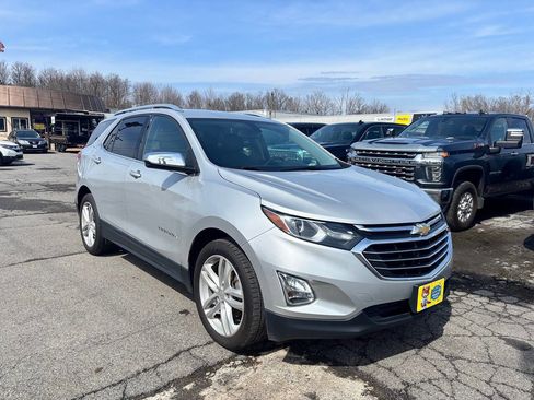 Used 2019 Chevrolet Equinox Premier image 3