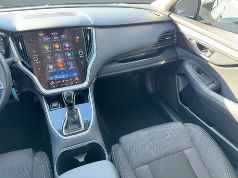 Used 2022 Subaru Outback Premium image 28